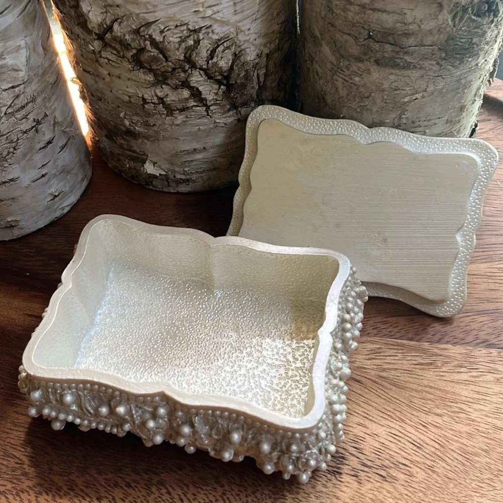 Vintage Pearl Beaded Jewelry Trinket Box Ivory Romantic Cottagecore Floral